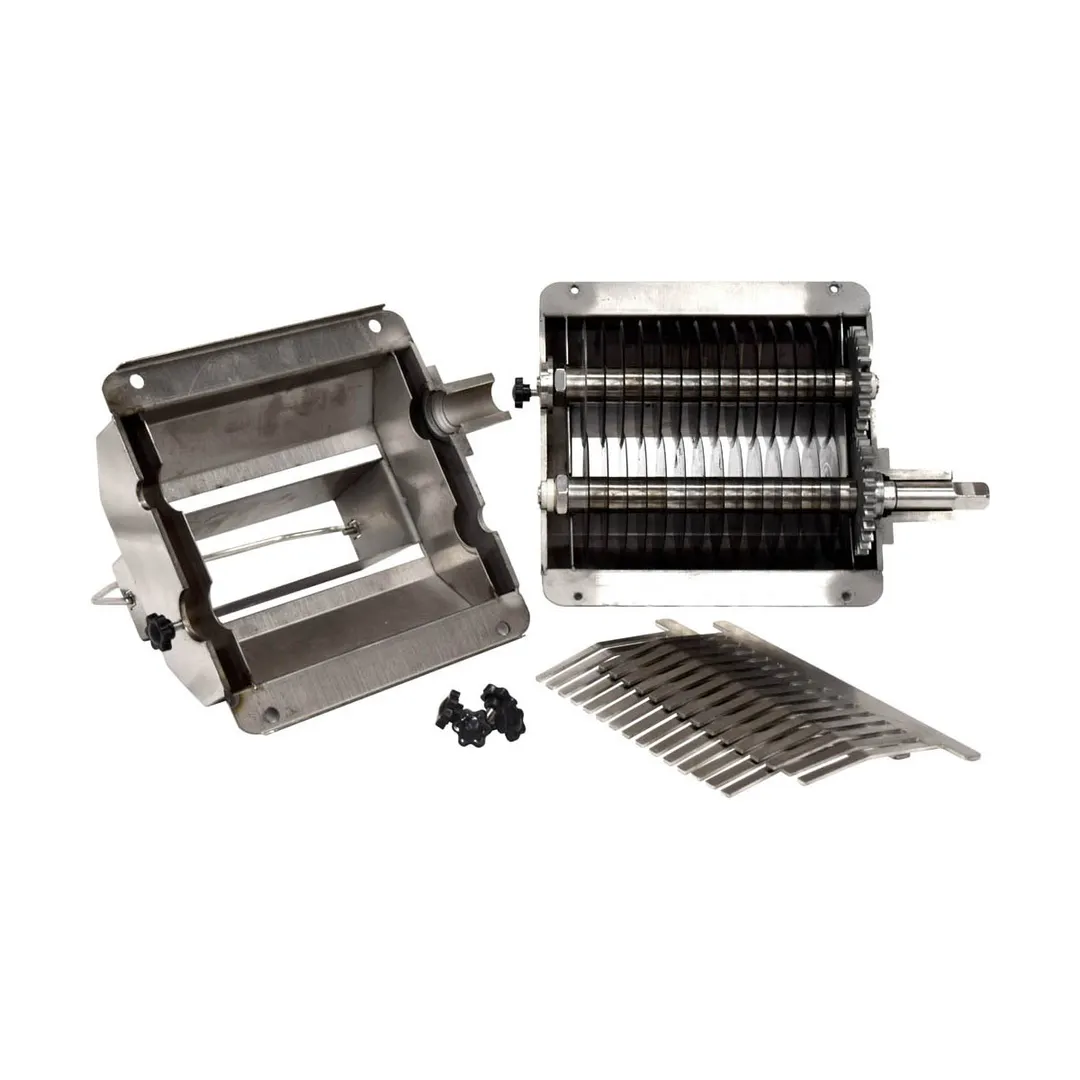 American Eagle AE-GMC22NH-1-1/2 Meat Cutter Head – 1-1/2" Strips, #12 Hub, Stainless Steel Blades, Bottom Comb