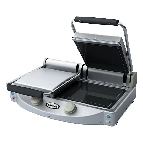 Cadco CPG-20F 24" Double Glass/Ceramic Panini Grill w/ Smooth Black Plates, 208/240V