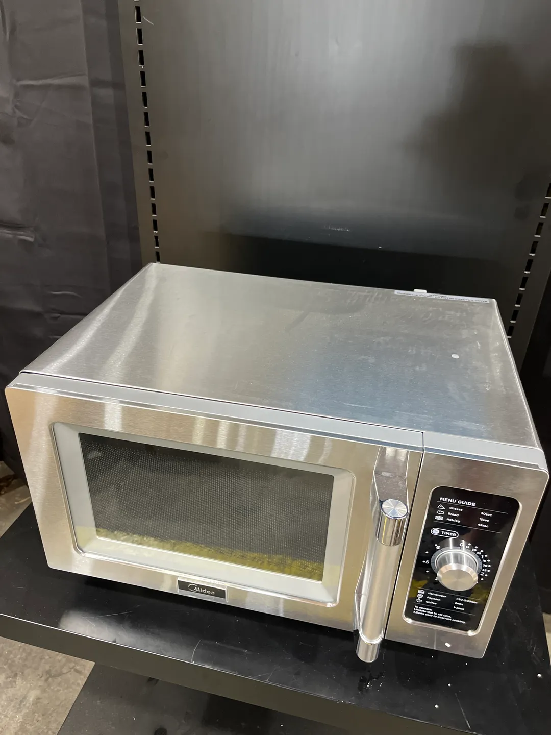 Midea 1025F0A 1000 W Light Duty Commercial Microwave Oven,Dial Controls - Open box