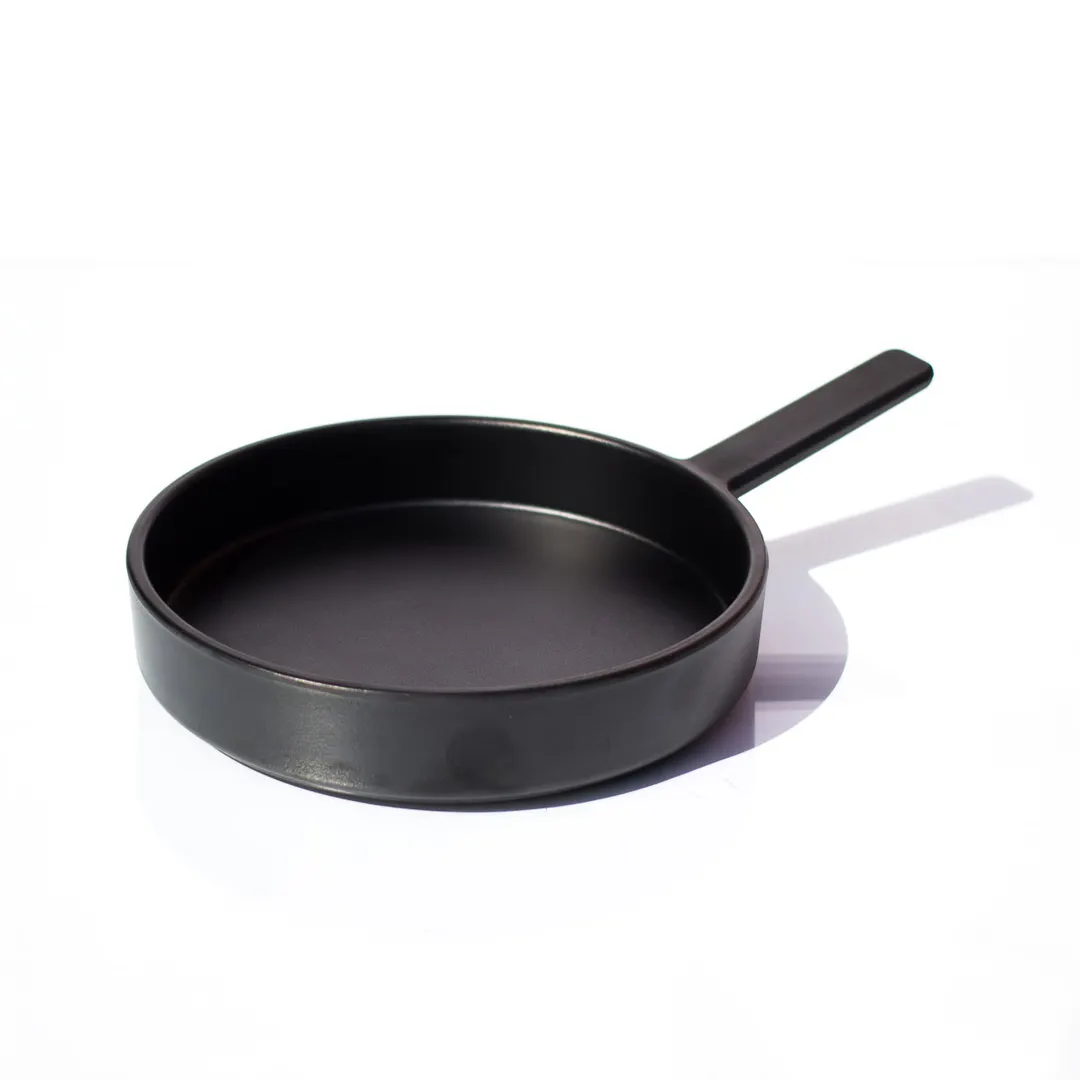 GET 15007042012 Cheforward Fry Pan, 11.5"L x 8"W x 2.5"H, 26 Oz, Faux Cast Iron, Melamine, Black