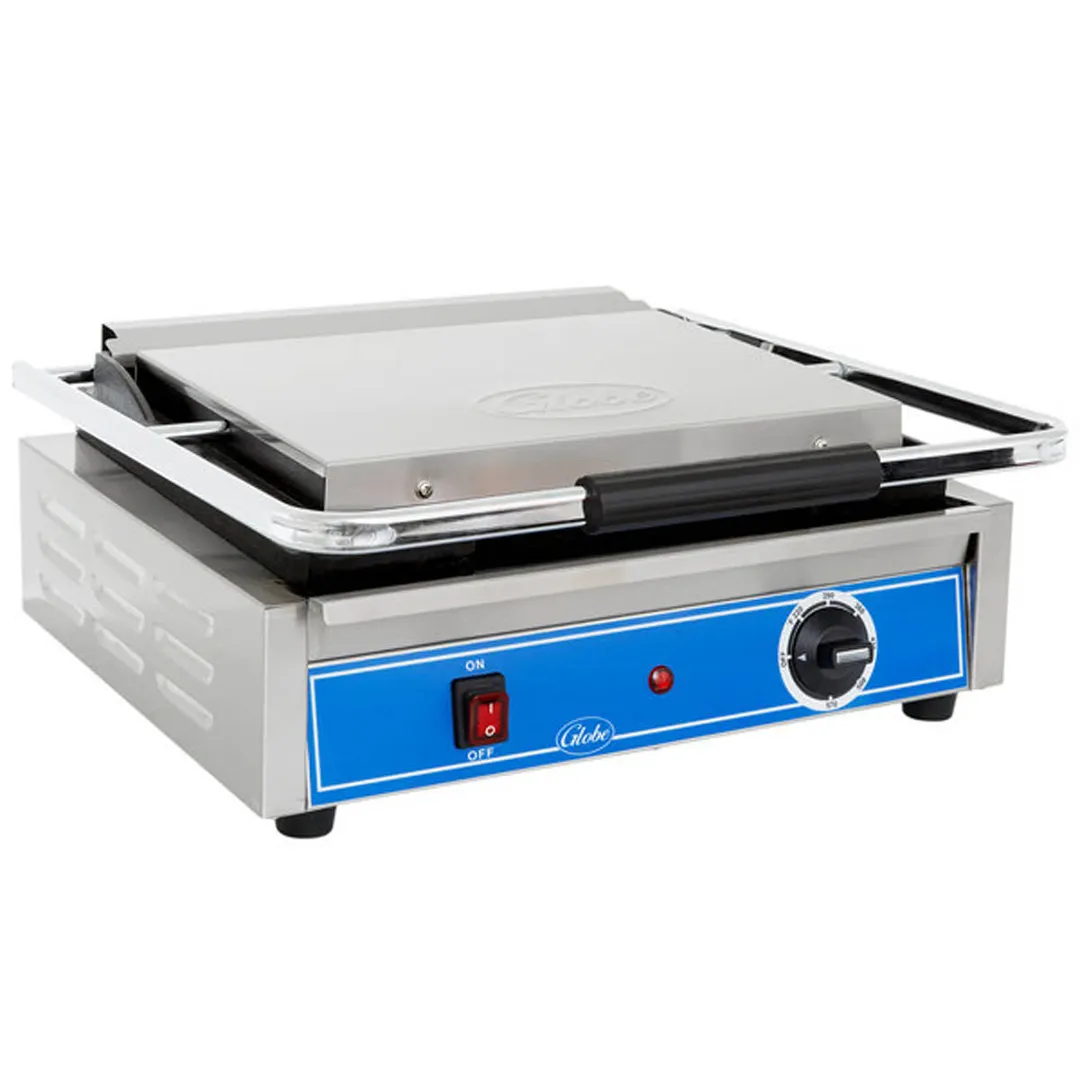 Globe GSG1410 19" Single Sandwich Panini Grill w/ 14" x 10" Smooth Plates, 120V