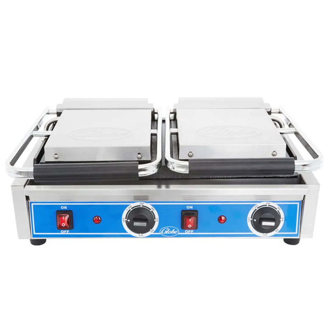 Globe GSGDUE10 Double Cast Iron Sandwich Panini Grill w/ 18" x 9" Smooth Plates, 240V