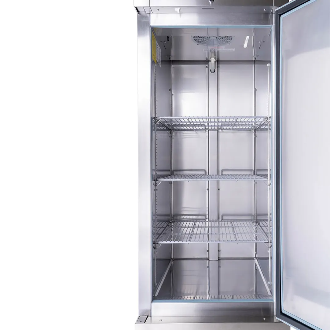 Kelvinator KCHRI27R1DFE 26" One Section Reach-In Freezer w/ Solid Dooor, Bottom Mount, 23 cu. ft.