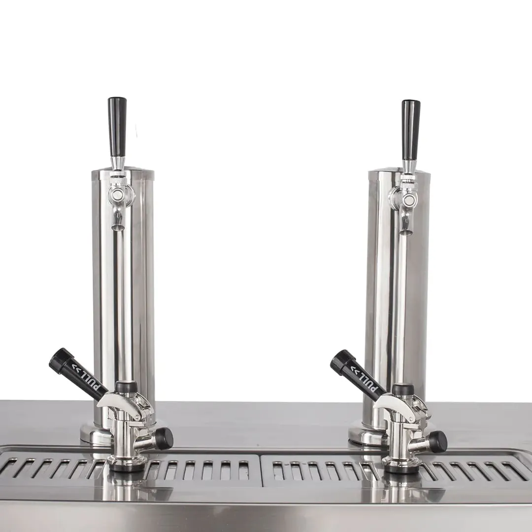 Maxx Cold MXBD48-2BHC 47" Draft Beer Cooler w/ 2 Kegs, 10.5 cu. ft., 2 Single-Tap Towers