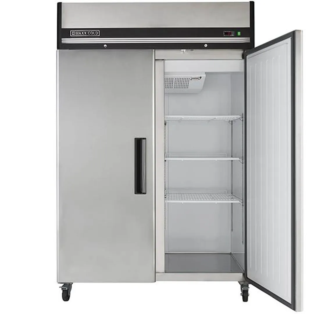 Maxx Cold MXCR-49FDHC 53"  2-Section Reach-In Refrigerator w/ 2 Solid Doors, Top Mounted, Aluminum Interior, 49 cu. ft capacity