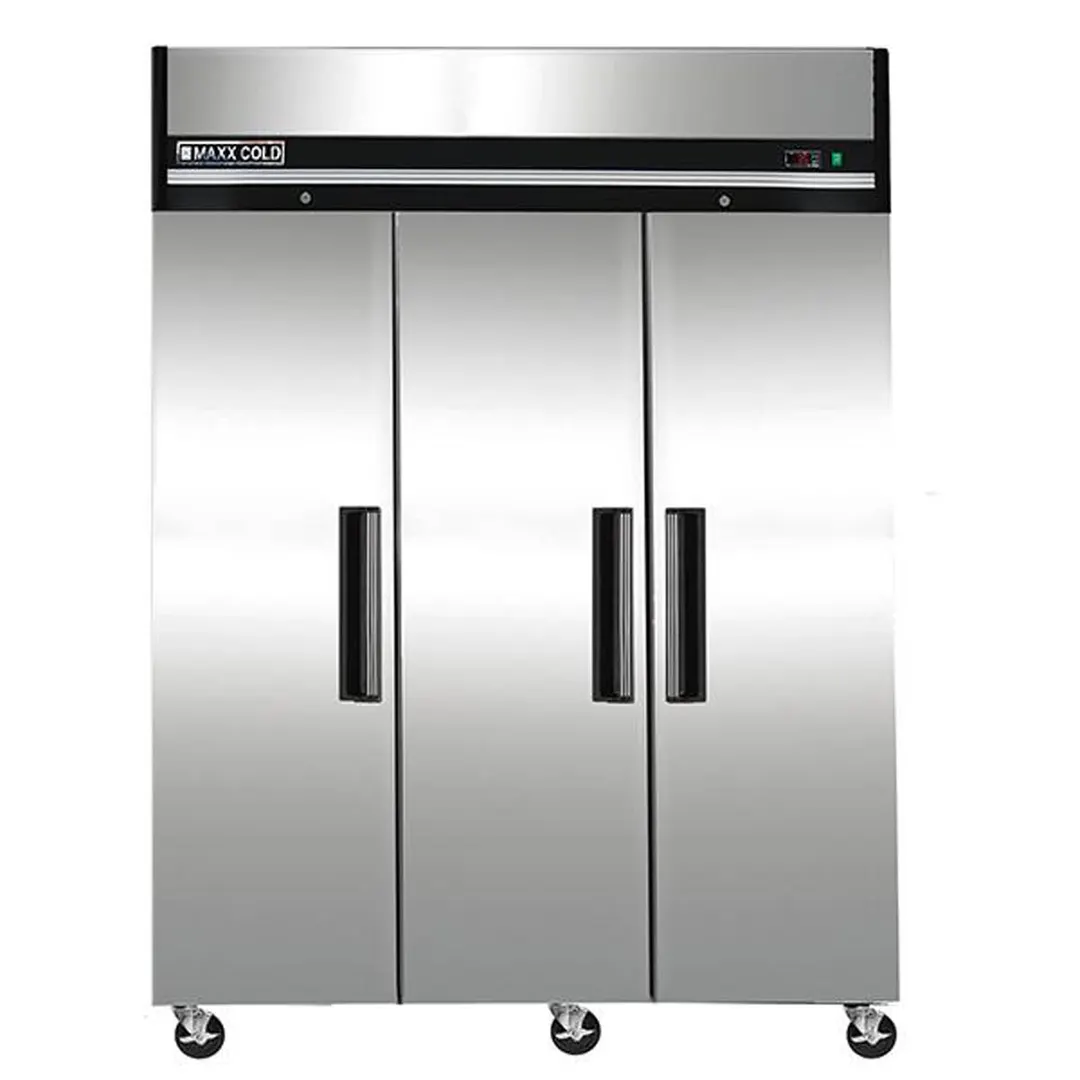 Maxx Cold MXCR-72FDHC 81" 3-Section Reach-In Refrigerator w/ 3 Solid Doors, Top Mount, Aluminum Interior, 72 cu. ft