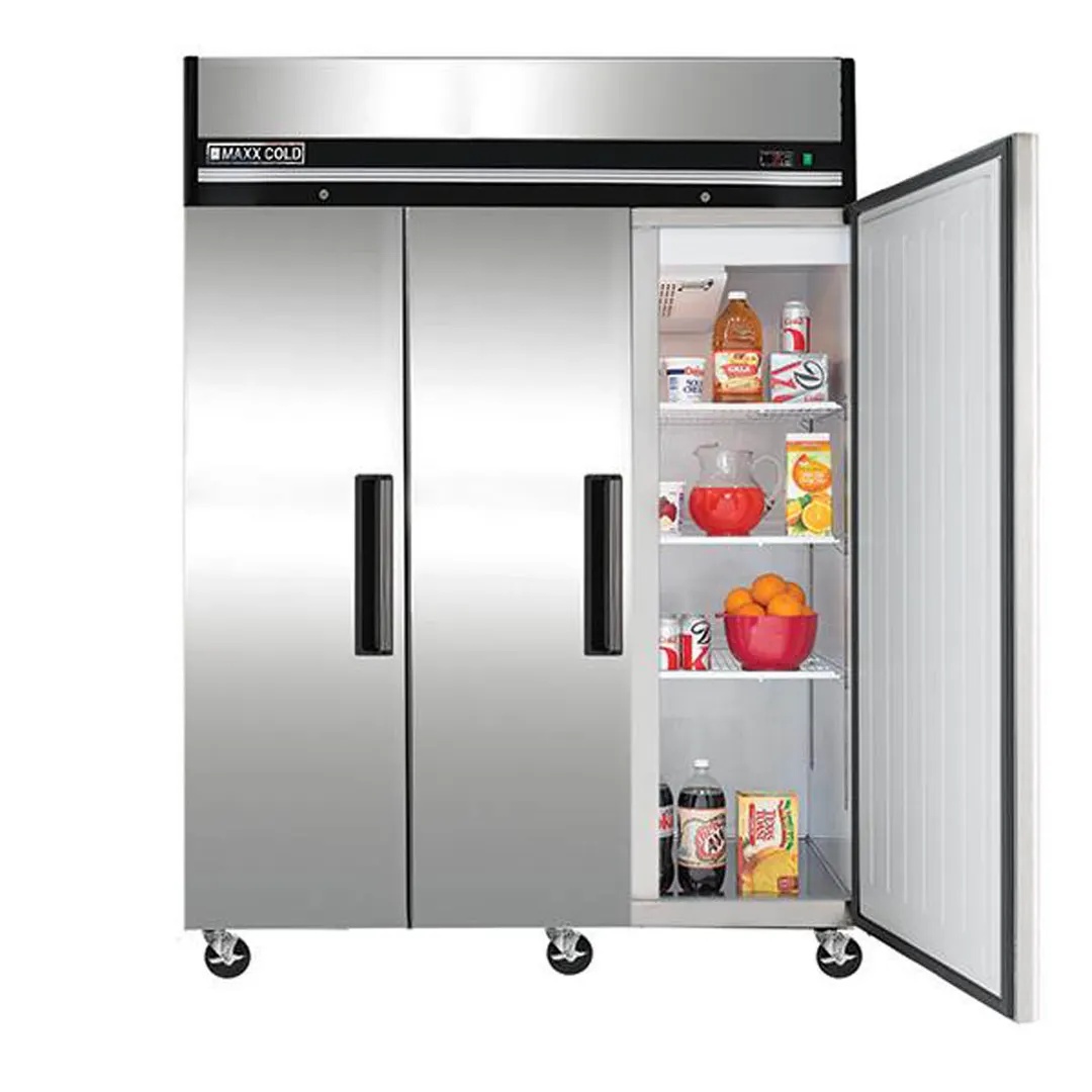 Maxx Cold MXCR-72FDHC 81" 3-Section Reach-In Refrigerator w/ 3 Solid Doors, Top Mount, Aluminum Interior, 72 cu. ft