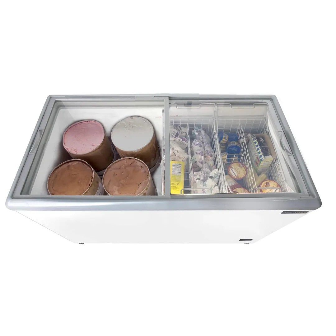 Maxx Cold MXF52F 52" Flat Lid Ice Cream Display Freezer, 14 cu. ft.