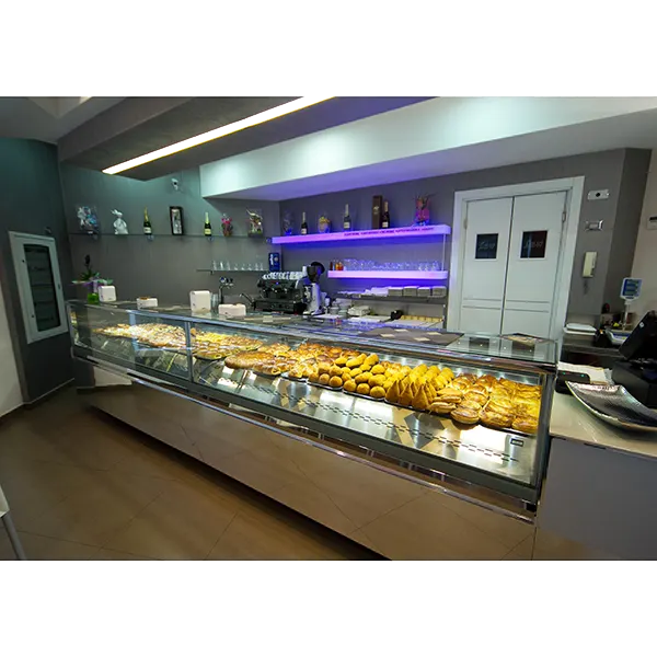 Oscartek DIAMOND 2 CBM2106 Diamond 2 Heated/Hot Showcase/Display, 83" Length