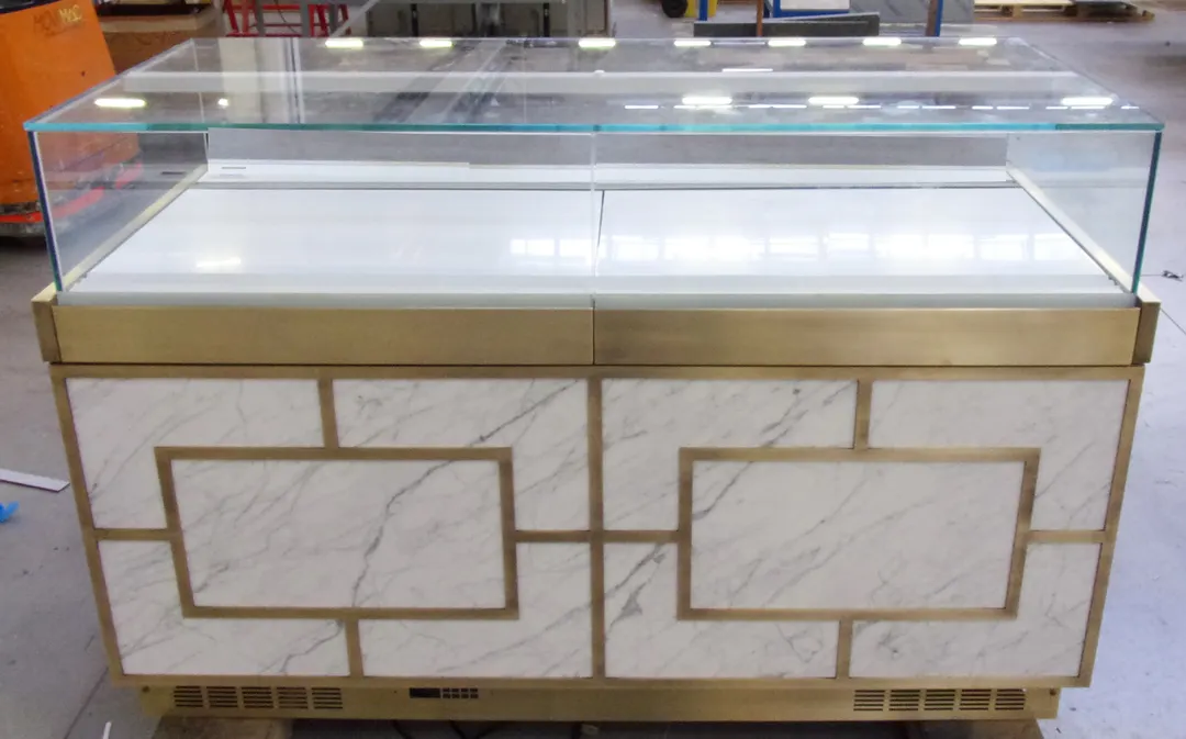 Oscartek GEM N900 35" Gem Neutral Non-Refrigerated Display Case