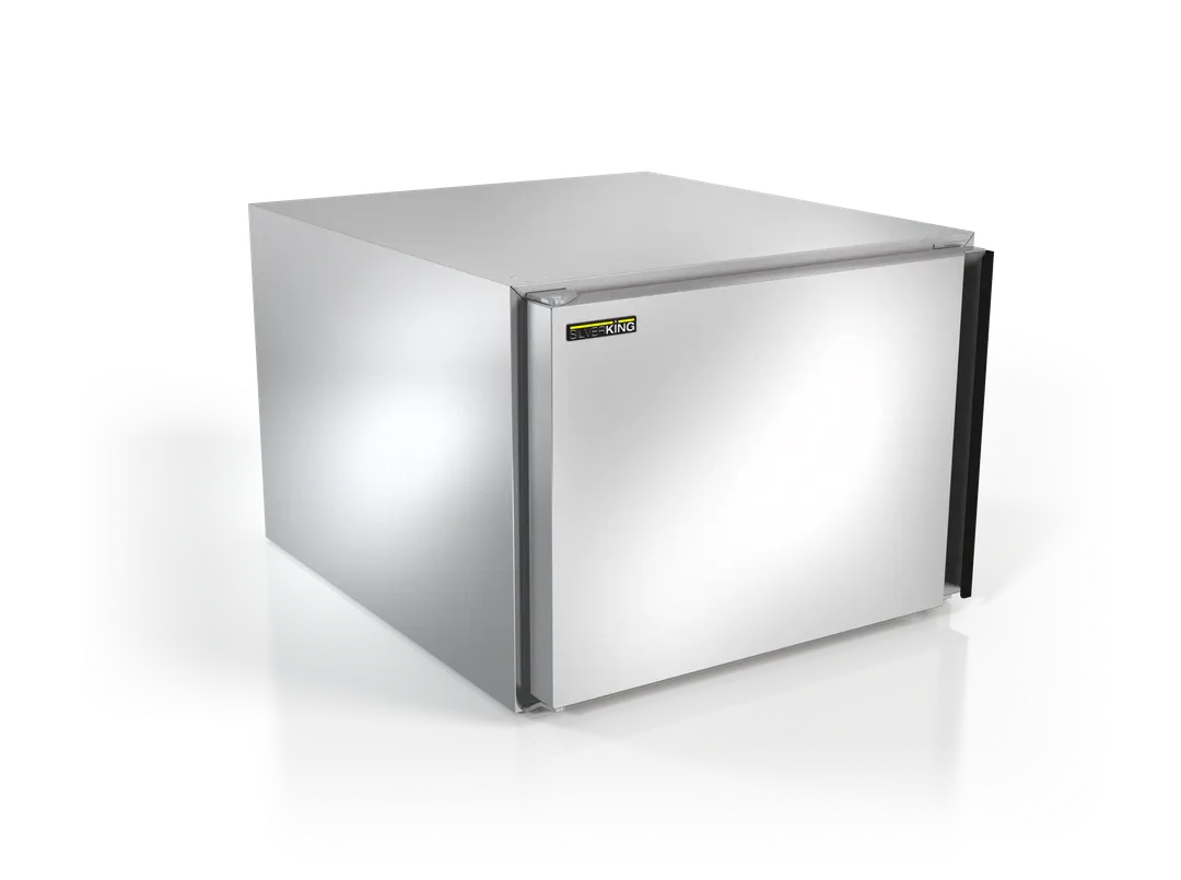 Silver King SKRS28-ESUS11 27'' 1-Section Undercounter Refrigerator w/ 1 Door, 4.3 cu ft