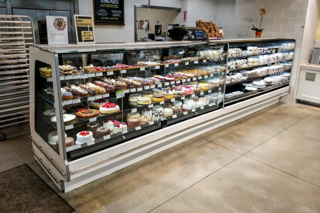 Structural Concepts GHSSV856RLB 97" Self-Serve Refrigerated Open Air Merhandiser, Remote DX Refrigeration