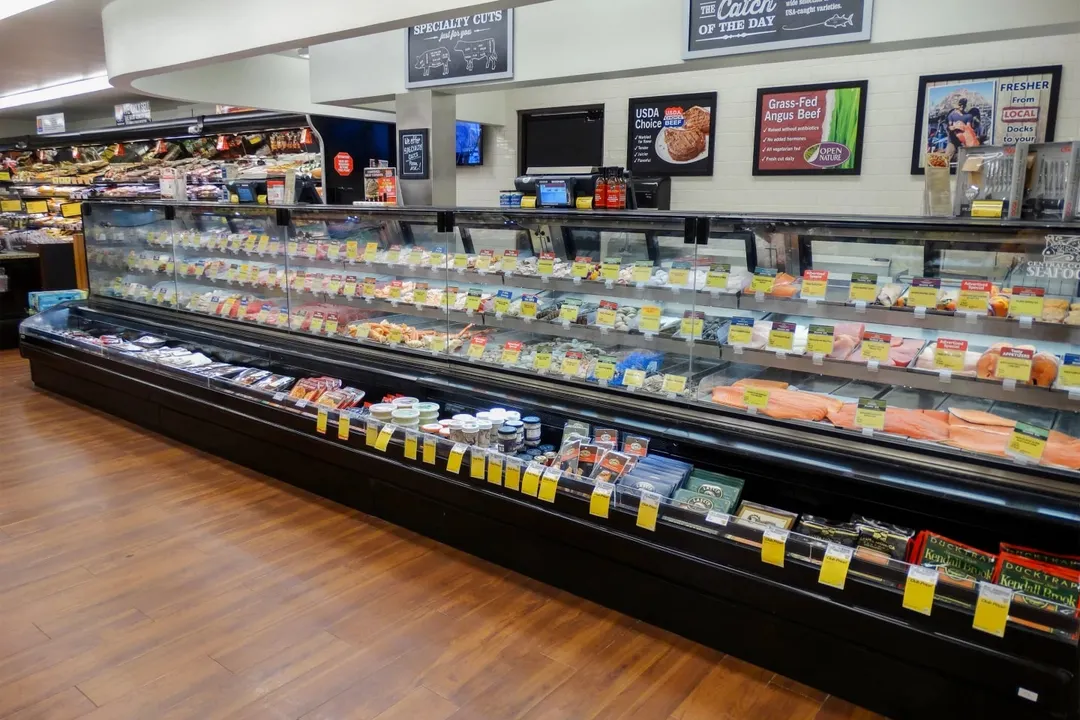 Structural Concepts GJDSS8RLB 97" Refrigerated Self-Service Case, Deck Only, Remote DX Refrigeration