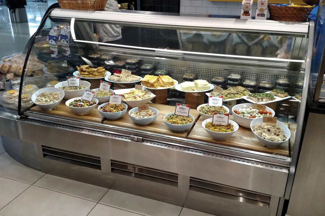 Structural Concepts GLDS6R 75" Curved Refrigerated Deli Display Case