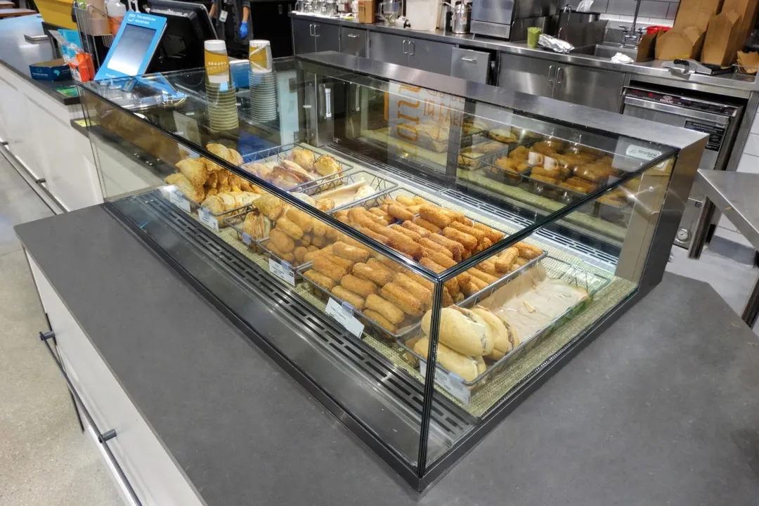 Structural Concepts NE4813RSV 48" Reveal® Full Service Refrigerated Slide In Counter Case