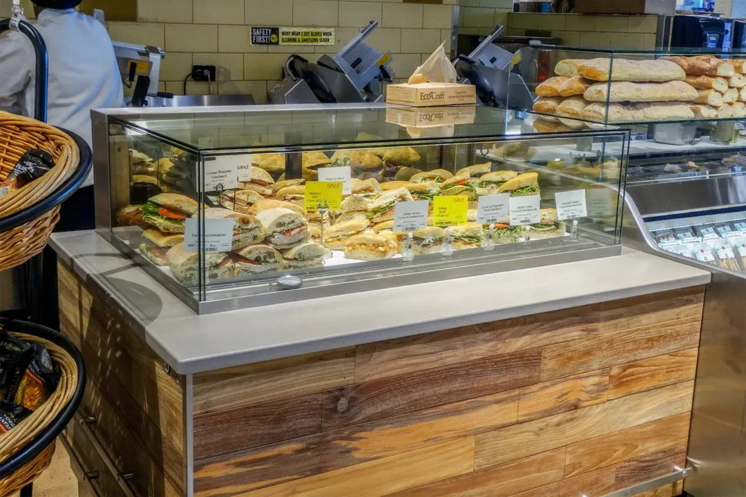 Structural Concepts NE4813RSV 48" Reveal® Full Service Refrigerated Slide In Counter Case