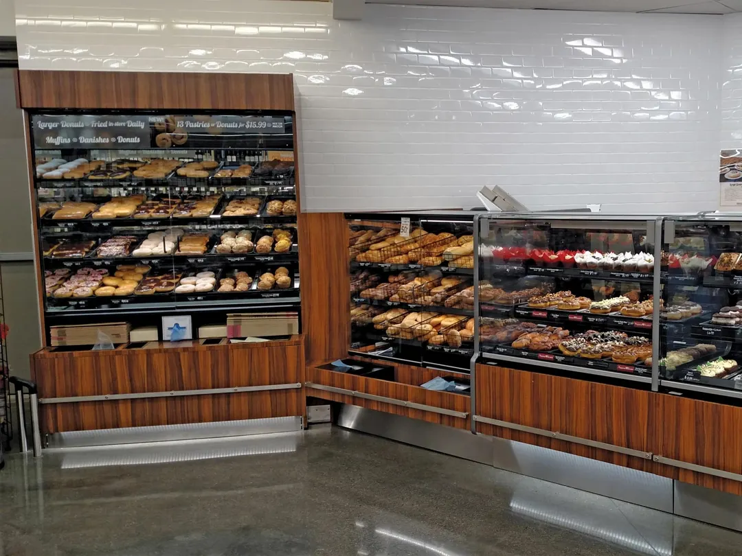 Structural Concepts PC5682 58" Addenda® Self-Service Non-Refrigerated Pastry Case