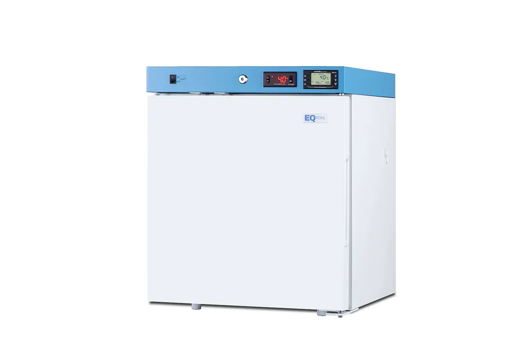 Summit ACR161WNSF456 19" Door Fridge, 1.58 cu.ft, +2 to +8°C, LED, Defrost, 115V, R600a, ETL/NSF456
