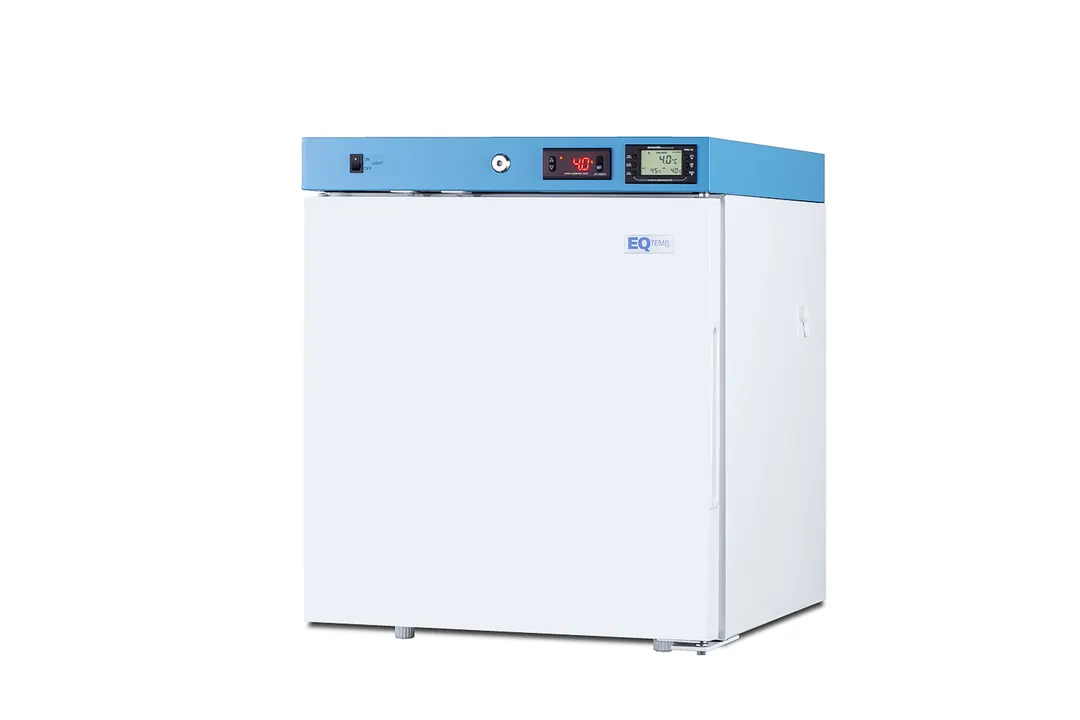 Summit ACR21W - 19" 1.94 cu.ft. Refrigerator, White Door, +2 to +8°C, LED, Defrost, R600a, 115V ETL