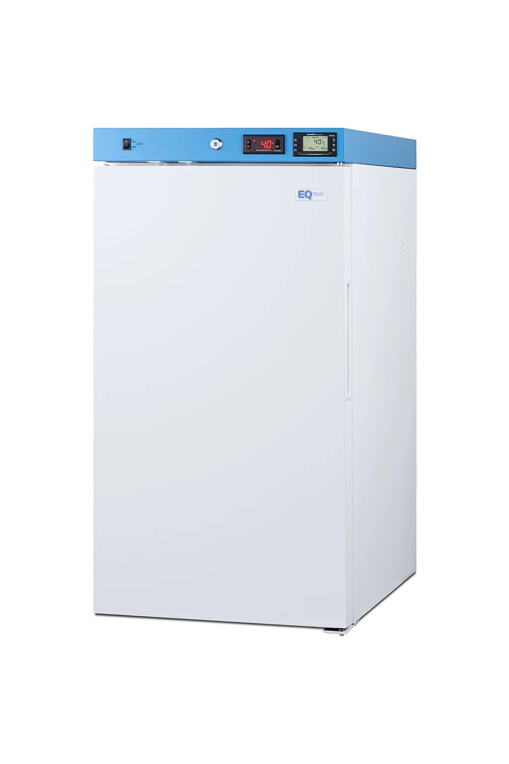 Summit ACR31WNSF456 Refrigerator, 19" Wide, 3.17 Cu.ft, Solid Door, LED, AutoDefrost, R600a, 115V