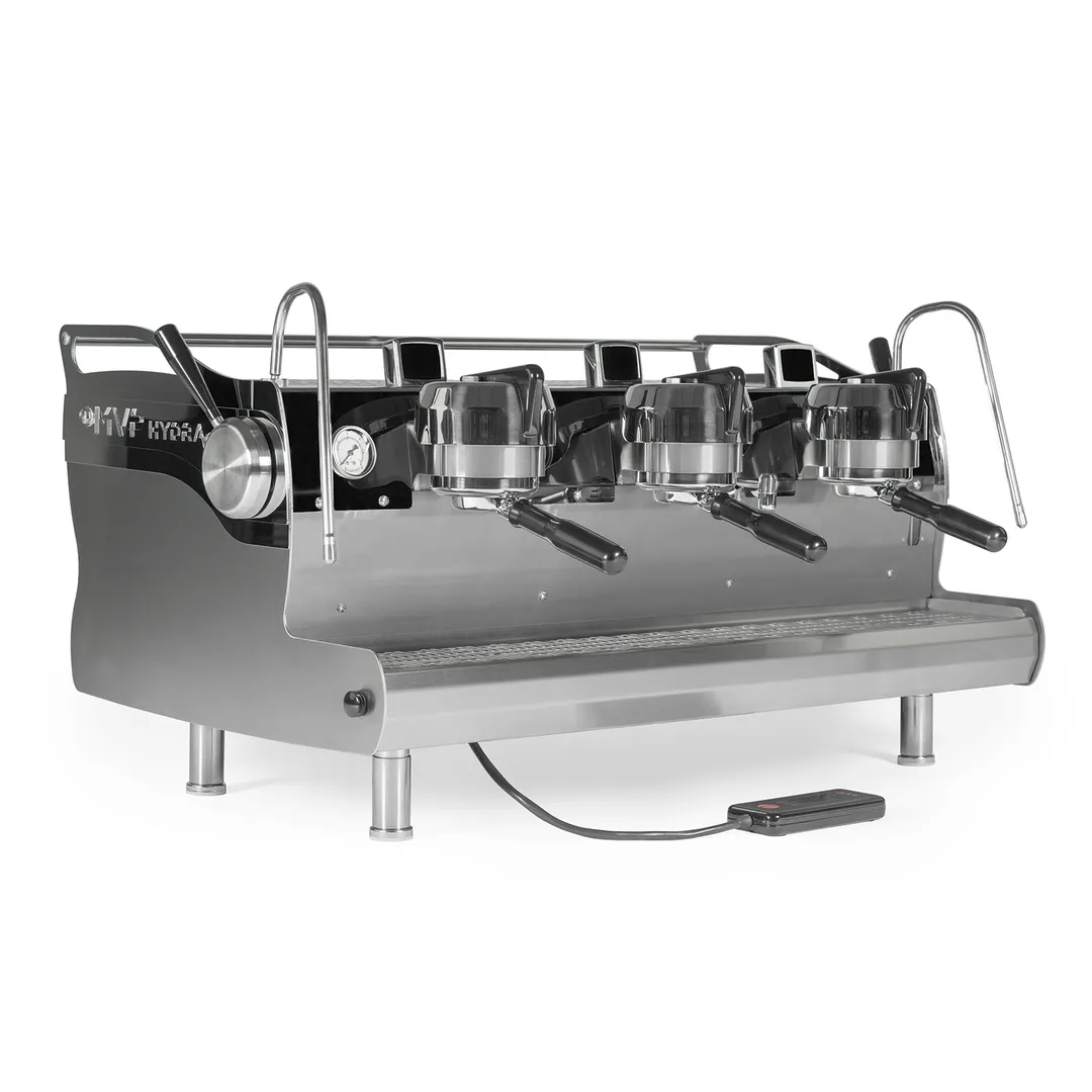 Synesso MVP HYDRA 3 GR Espresso Cappuccino Machine w/ 3-Group, 12.3-Lt. Tanks, Semi-Automatic