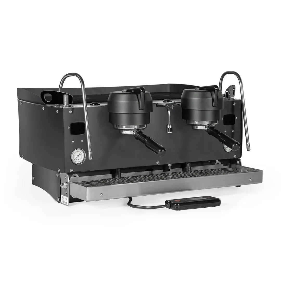 Synesso S-200 Two-Group Espresso Cappuccino Machine w/ (2) 1.9-Lt. Tanks, Semi-Automatic