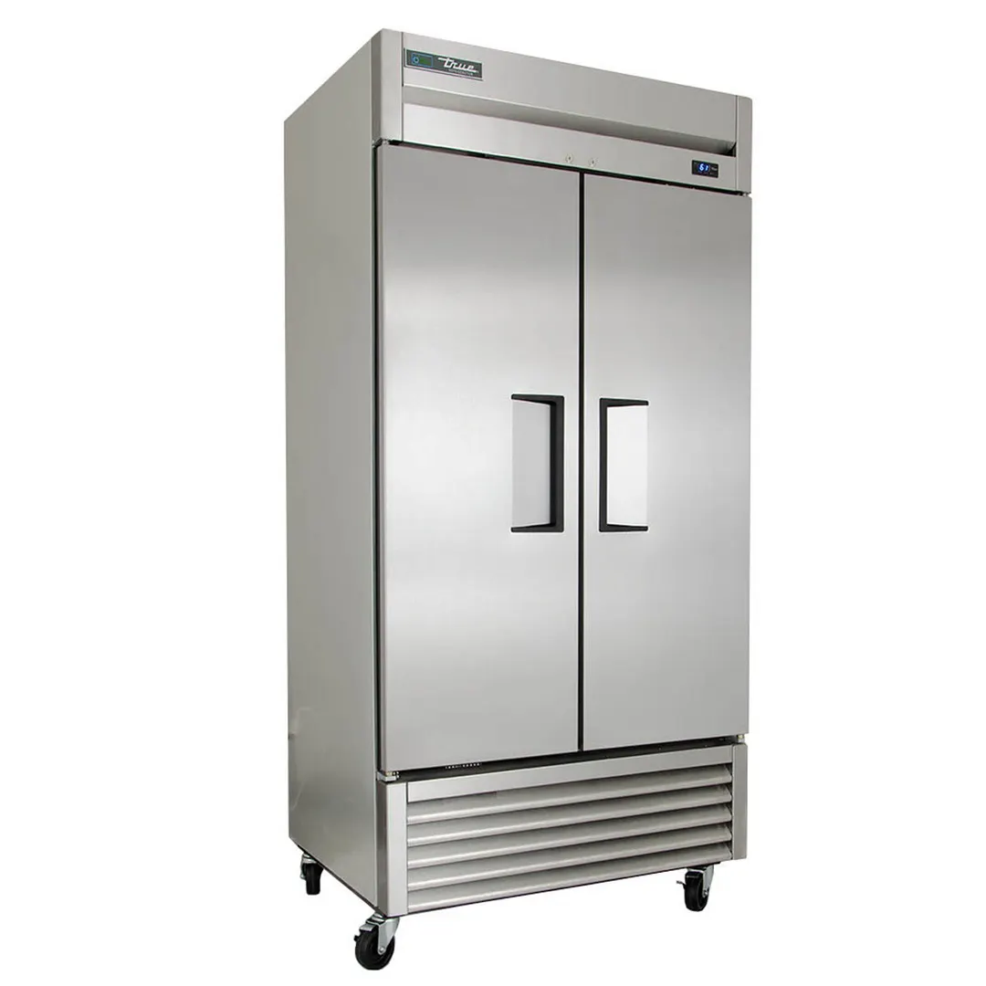 True T-35-HC 39" 2-Section Reach-In Refrigerator w/ 2 Solid Doors, Bottom Mount, Stainless Steel Front-Aluminum Sides