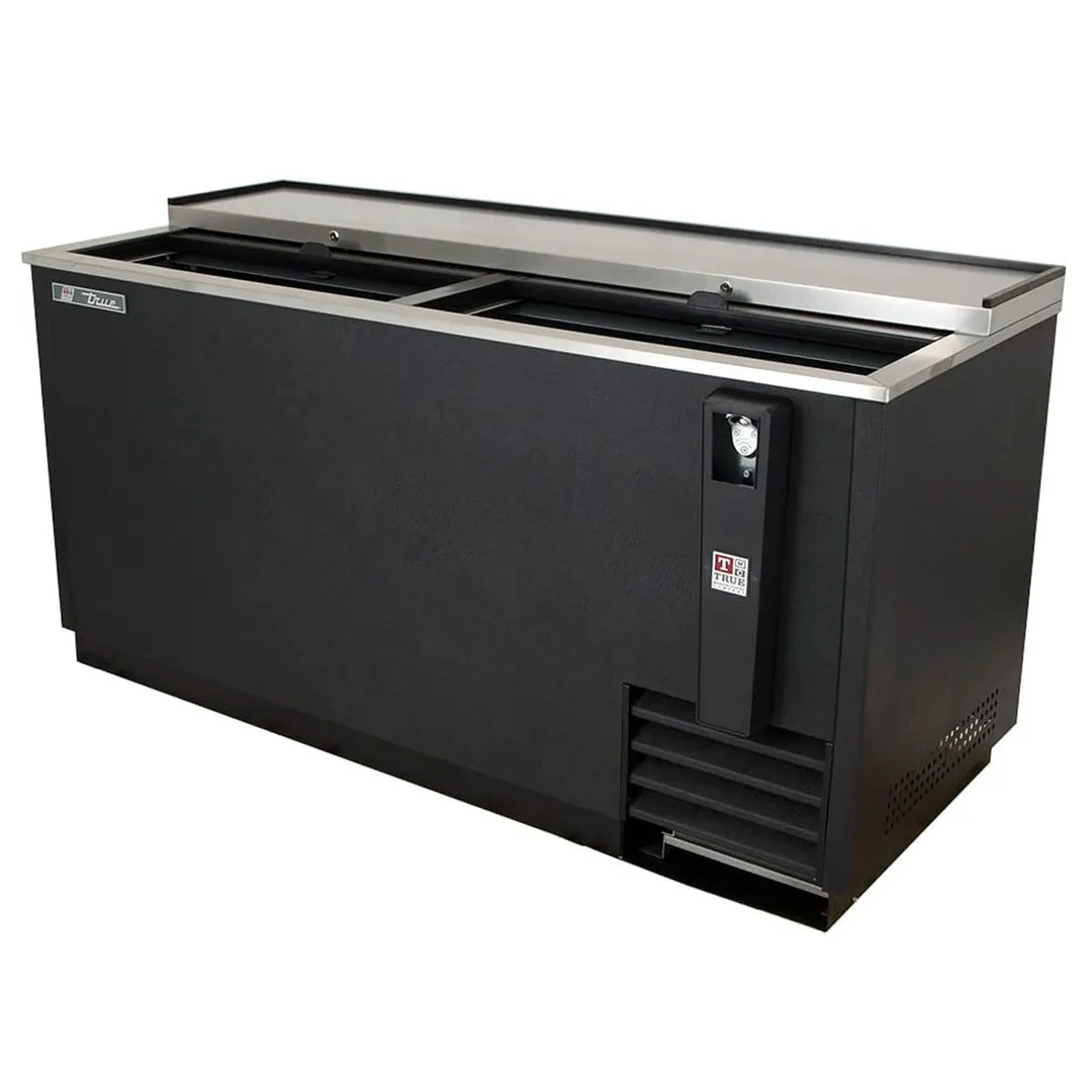 True TD-65-24-HC 64" Solid Slide Lid Deep Well Horizontal Bottle Cooler with Hydrocarbon