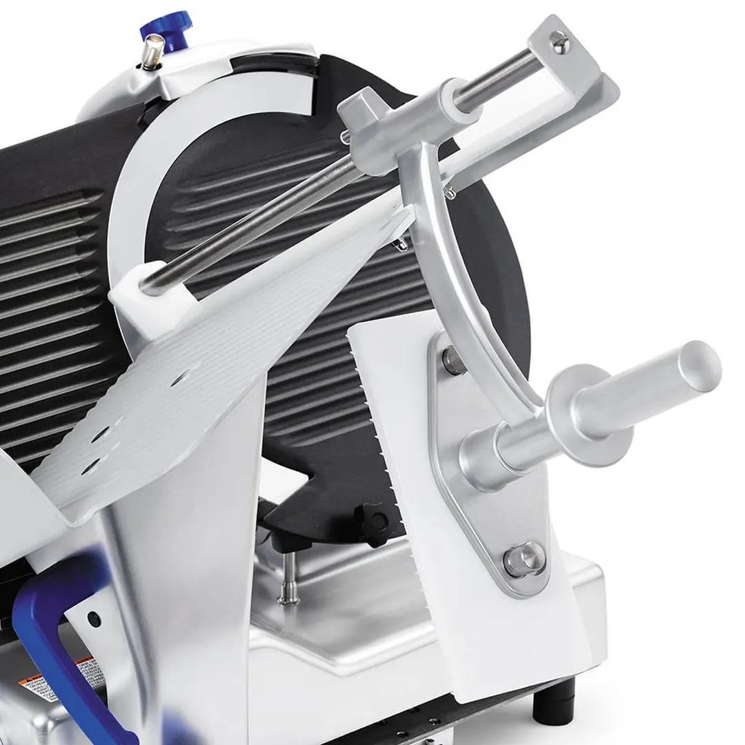 Vollrath 40955 - 13" Manual Slicer, 1/2 HP 120V, Gravity Feed, 13" Blade, QuanTanium, 25-3/16"W x 28-3/4"D x 24-1/4"H