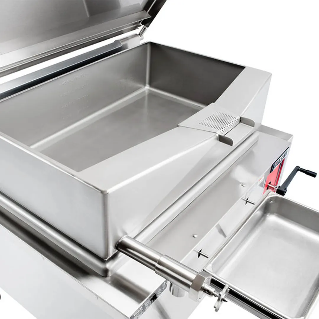 Vulcan VG30 Floor Gas Tilting Skillet Braising Pan, 30 Gallon Capacity, 90.000 Capacity